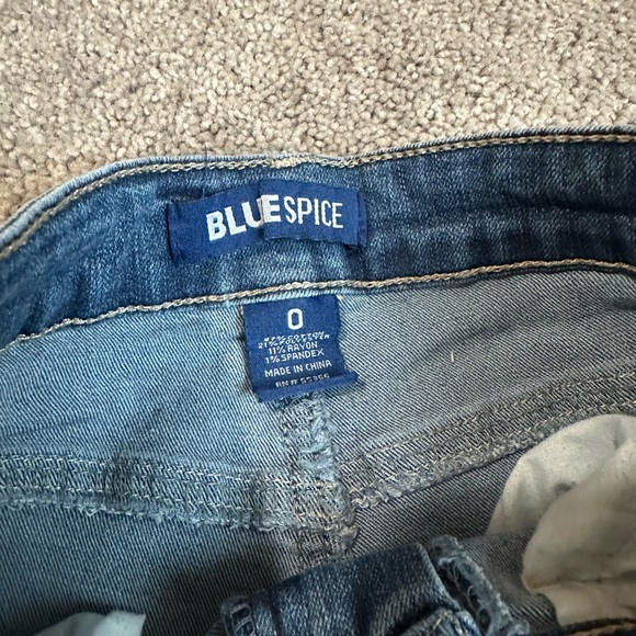 Jean shorts - Picture 2 of 3